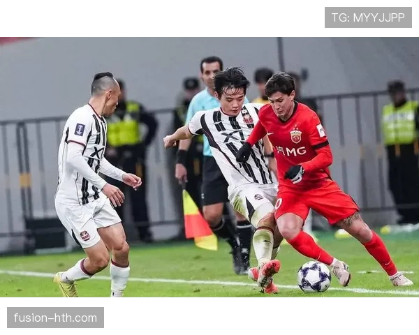 中超球队亚冠赛场展现复苏势头，荣耀与挑战并重引发关注